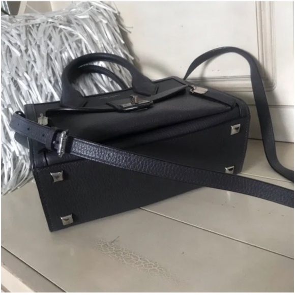 🪞 Henri Bendel Rivington limited edition pebbled leather convertible top handle - Picture 2 of 8